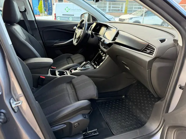 Opel Grandland 1.2 Turbo GS Line 2023 Benzine 12