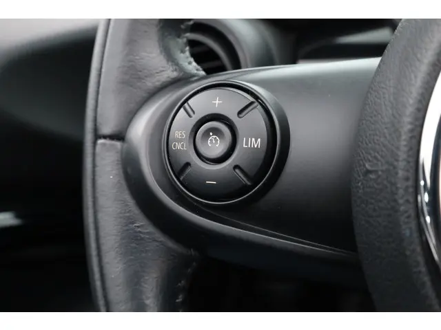 MINI Cooper Cabrio Mini 1.5 - JCW Pakket 2016 Benzine 11