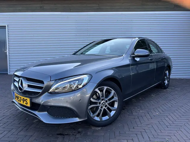 Mercedes-Benz C-Klasse 180 Premium Plus 2018 Benzine