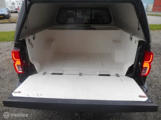 Chevrolet Silverado 4WD HIGH COUNTRY 2016 LPG/Gas 11