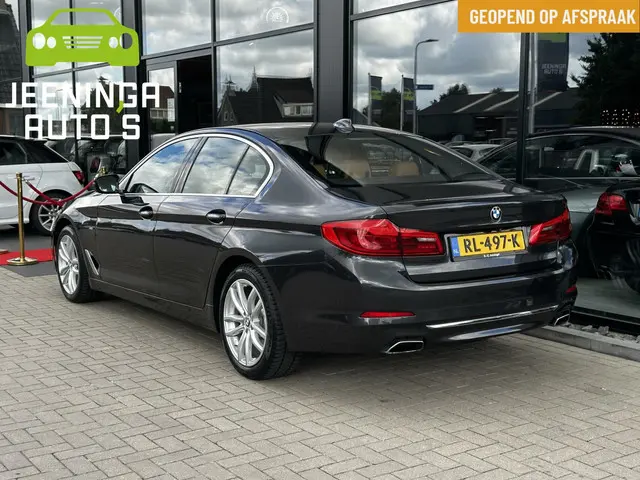 BMW 5 Serie 540i High Executive 2018 Benzine 35