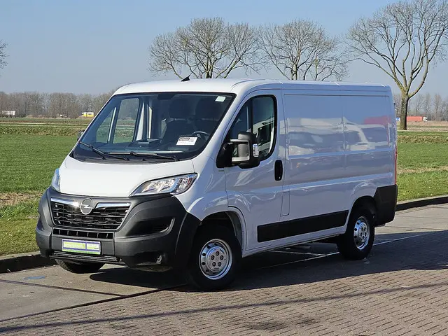Opel Movano 2