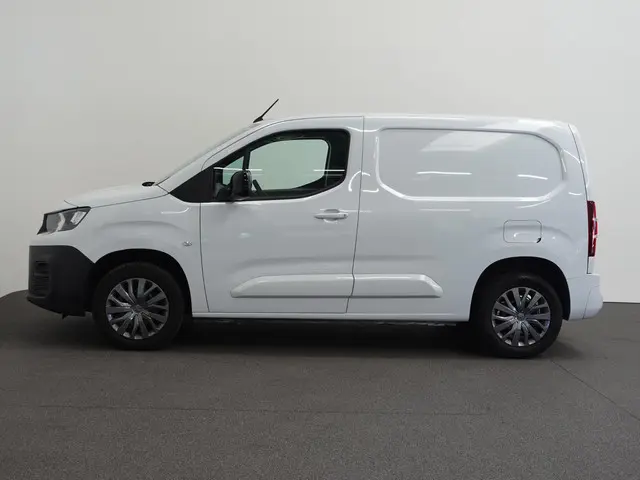 Peugeot Partner 100pk L1 2023 Diesel 37