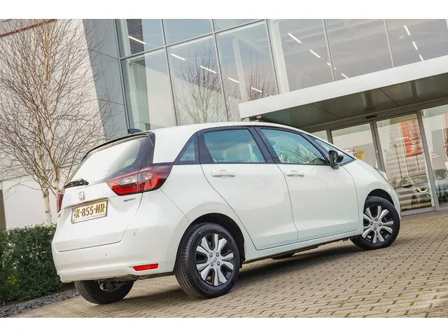 Honda Jazz 1.5i e:HEV ELEGANCE 2021 Hybride Benzine 32