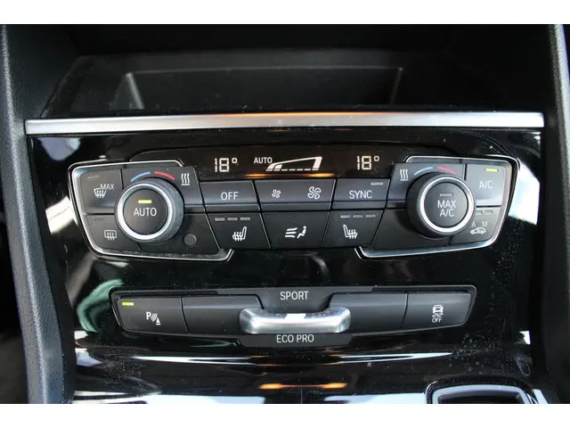 BMW 2 Serie Active Tourer 218d M Sport 2015 Diesel 26