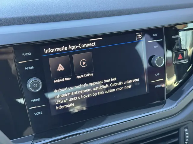 Volkswagen Taigo 1.0 TSI R-Line Edition 2025 Benzine 19