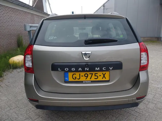Dacia Logan MCV 0.9 TCe Lauréate 2015 Benzine 5
