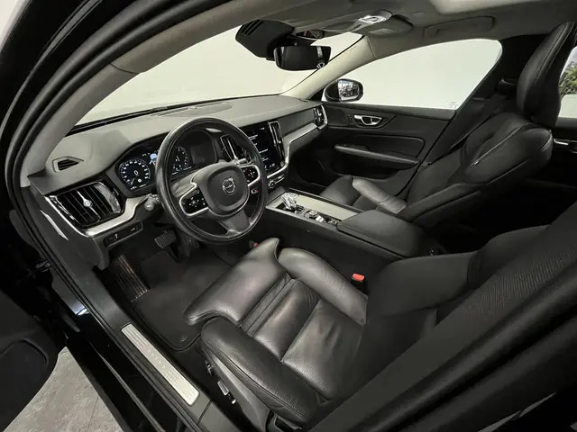 Volvo V60 2.0 B3 Inscription 2021 Benzine 15