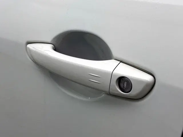 Fiat 600 1.2 Hybrid Bicolore 2024 Benzine 21