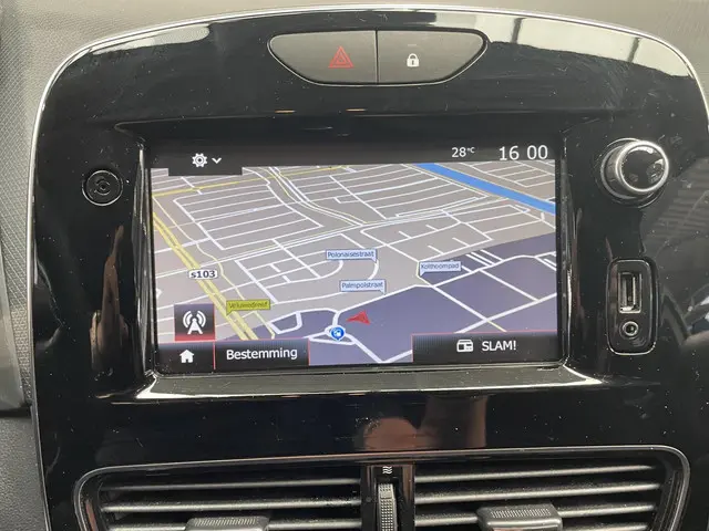 Renault Clio Estate 0.9 TCe Limited 2020 Benzine 11