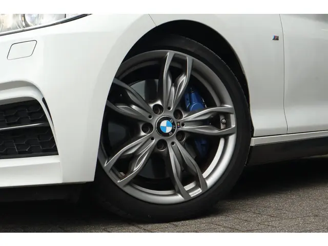 BMW 2 Serie Coupé M235i High Executive 2014 Benzine 4