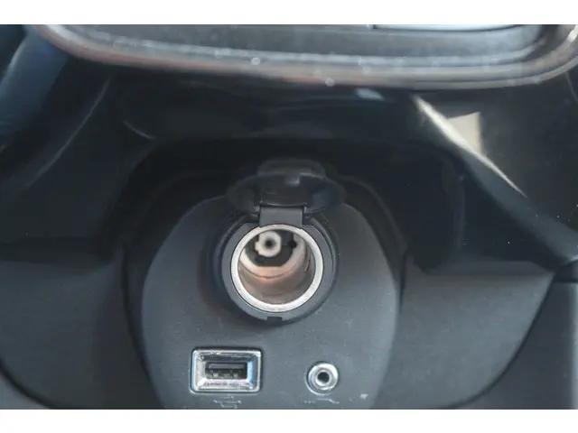 Toyota Aygo 1.0 VVT-i x-clusiv//Camera//ECC!! 2014 Benzine 16