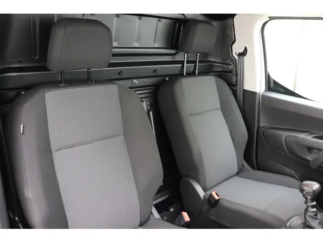 Citroën Berlingo 1.5 BlueHDi 100 S&S L1 2024 Diesel 17