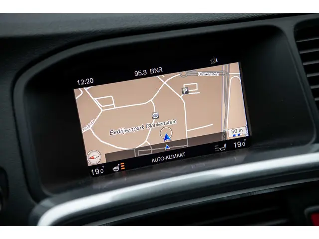 Volvo V60 2.0 T4 Business Sport 2018 Benzine 17