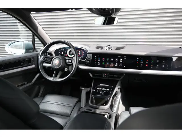 Porsche Cayenne 3.0 E-Hybrid 2023 Hybride Benzine 31