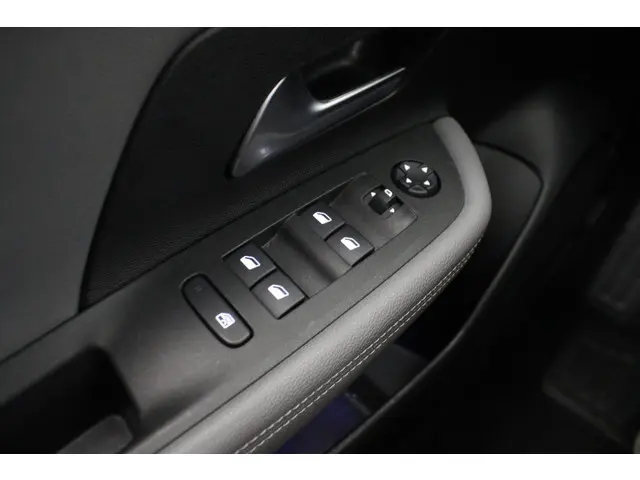 Opel Mokka 1.2 Elegance 2022 Benzine 18