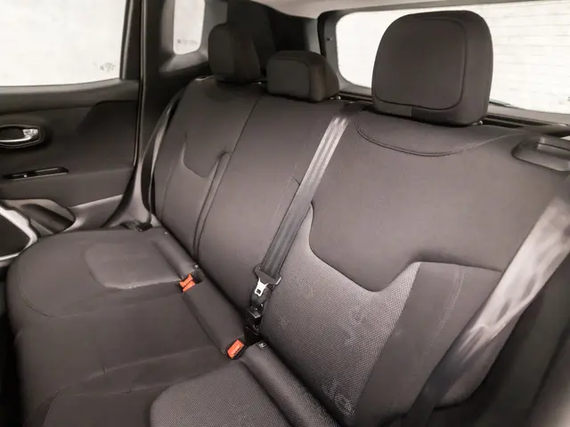 Jeep Renegade 1.4 MultiAir Longitude Sport 2015 Benzine 14