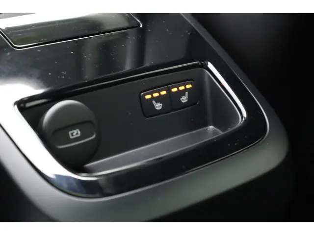 Volvo V60 T8 Recharge Ultra Dark 2025 Hybride Benzine 30