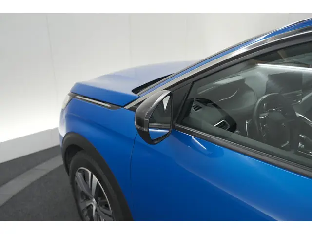 Peugeot 3008 PureTech 130 EAT8 Allure 2022 Benzine 21