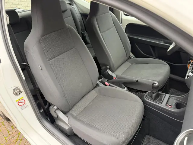 Volkswagen up! 1.0 move up! BlueMotion 2013 CNG 11