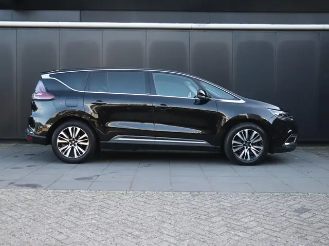 Renault Espace 1.6 dCi Initiale Paris 7p. 2018 Diesel 4