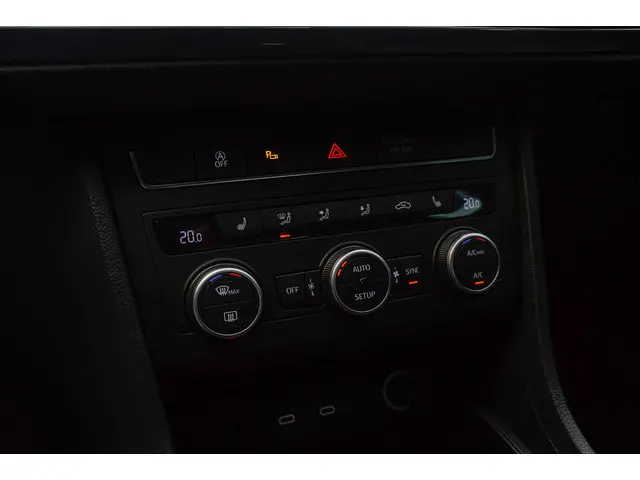 SEAT Ateca 1.5 TSI 2021 Benzine 30