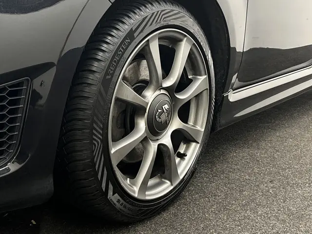 Abarth 500C 1.4 T-Jet Abarth 595 2018 Benzine 36
