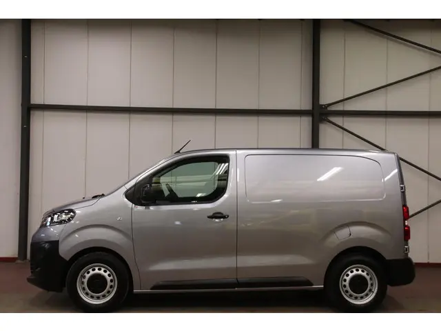 Fiat Scudo 1.5 MULTIJET 120 COMPACT BUSINESS 2022 Diesel 12