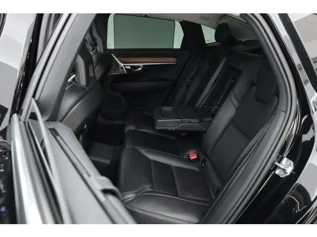 Volvo S90 2.0 T8 AWD Inscription 2018 Hybride Benzine 28