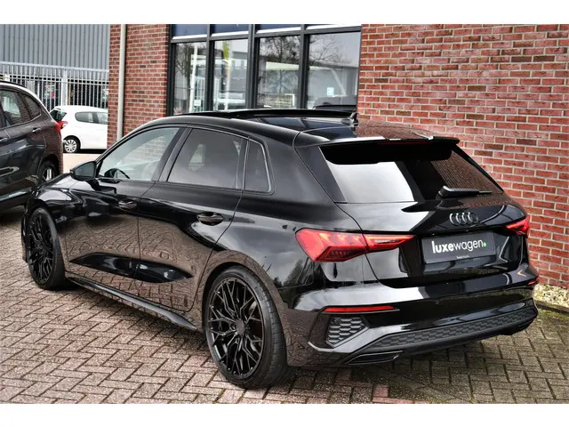 Audi A3 Sportback 35 TFSI S edition 2020 Benzine 62