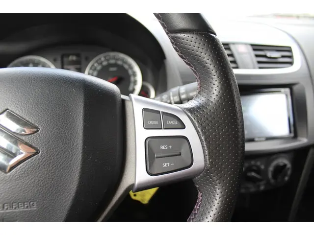 Suzuki Swift 1.2 X-tra 5drs. EASSS 2015 Benzine 13