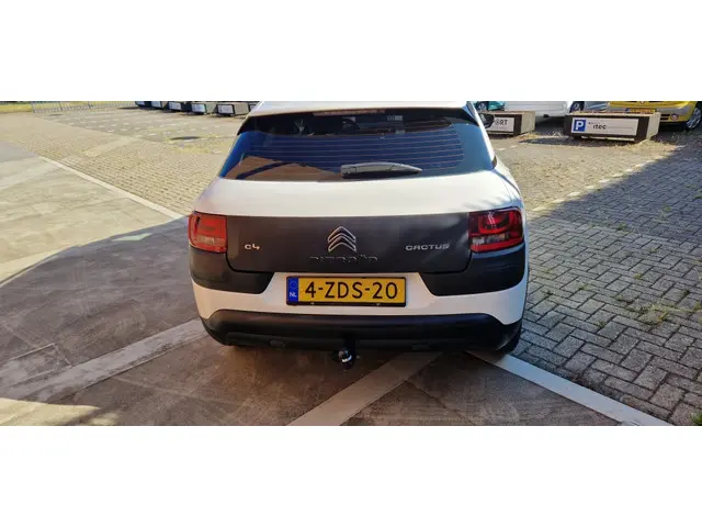 Citroën C4 Cactus 1.2 VTi Feel 2015 Benzine 6