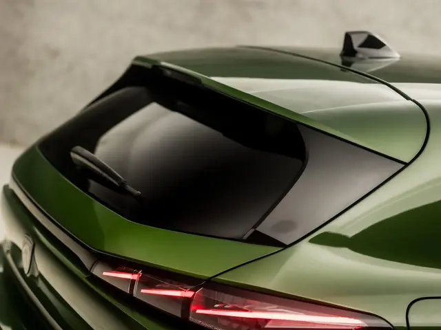 Peugeot 308 1.2 PureTech GT Sport 2022 Benzine 39