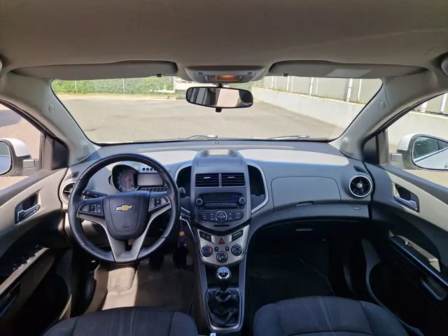 Chevrolet Aveo 1.4 LTZ 2012 Benzine 9