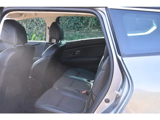 Renault Grand Scénic 1.3 TCe Bose 7p. 2019 Benzine 8