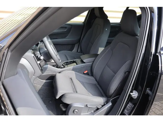 Volvo XC40 Recharge Core 70 kWh 2022 Elektrisch 6