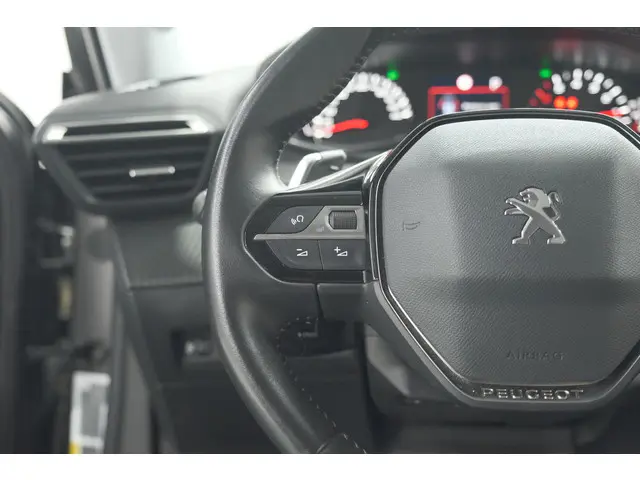 Peugeot 2008 PureTech 130 EAT8 Allure Pack 2021 Benzine 32