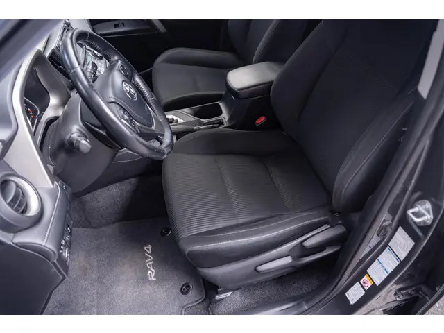 Toyota RAV4 2.2 D 150PK Edition 2015 Diesel 31