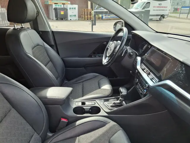 Kia Niro 1.6 GDi Hybrid DynamicLine 2021 Hybride Benzine 29