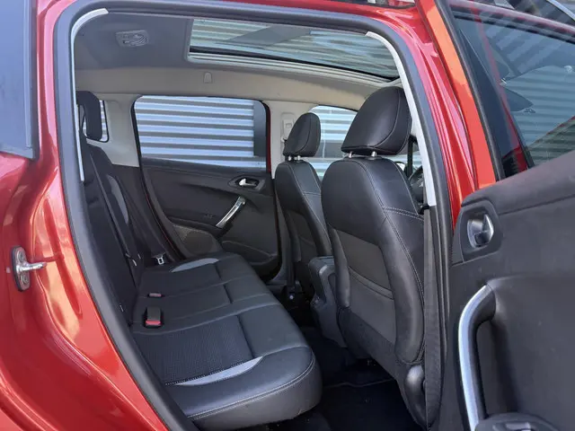 Peugeot 2008 1.2 VTi Allure 2014 Benzine 11