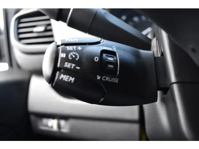 Opel Vivaro 2.0 CDTI L3H1 Edition 2023 Diesel 17