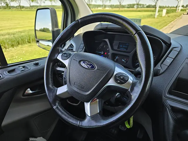 Ford Transit Custom 2.0 2018 Diesel 10