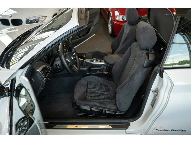 BMW 2 Serie Cabrio M235i Executive 2015 Benzine 27