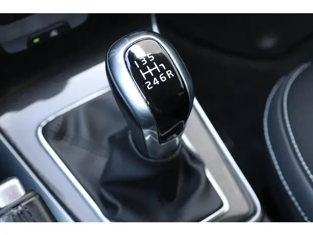 Volvo V40 2.0 T2 Nordic+ 2018 Benzine 31