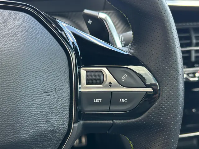 Peugeot 208 1.2 PureTech GT-Line 2020 Benzine 25