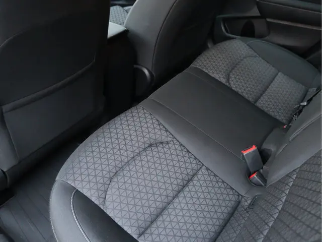 Kia Ceed 1.4 T-GDI 2020 Benzine 24