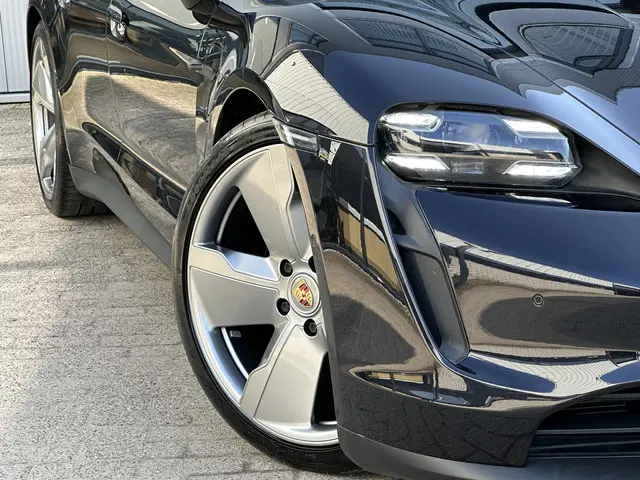 Porsche Taycan 4S Performance 84 kWh 2020 Elektrisch 32