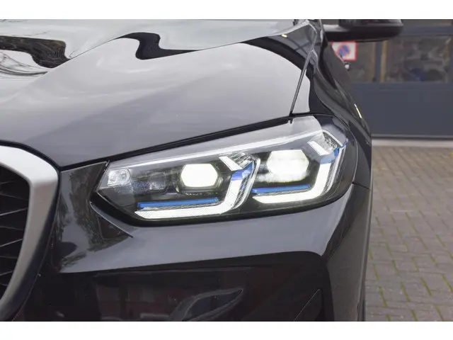 BMW X4 30i 2022 Benzine 16