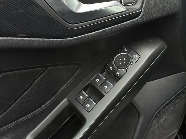 Ford Focus Wagon 1.0 EcoBoost ST Line 2019 Benzine 13