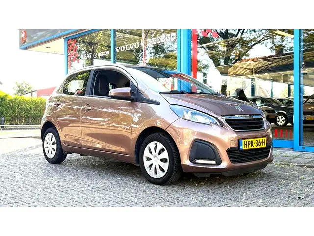 Peugeot 108 1.0 e-VTi Active 2015 Benzine 10